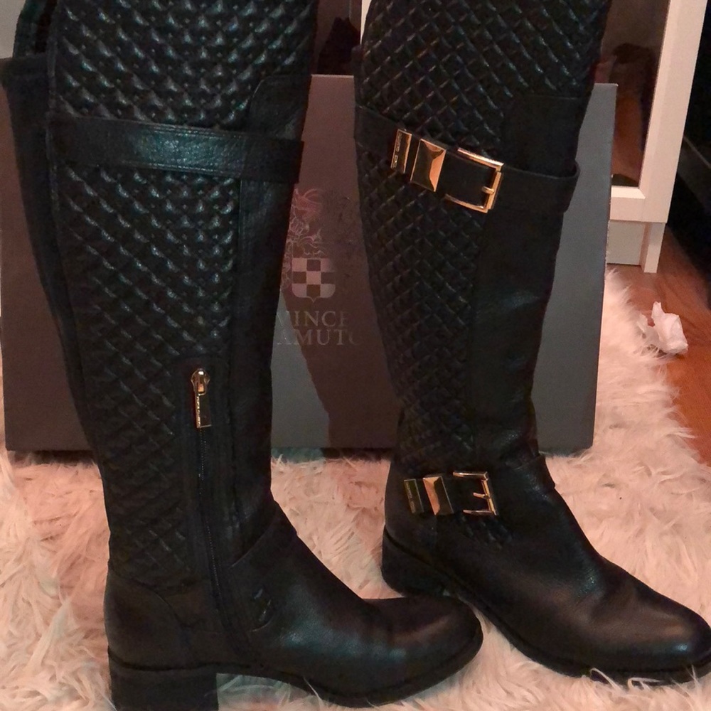 VINCE CAMUTO black leather tall boots